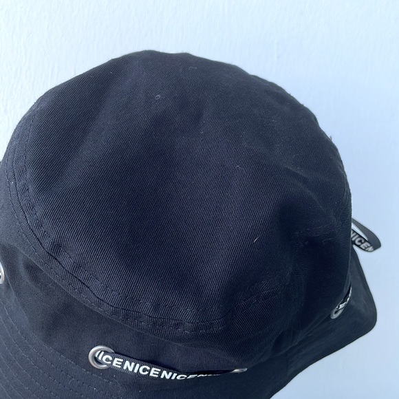 Miniso Black Bucket Hat - Picture 3 of 4